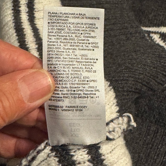 NWOT Old Navy So Soft Bear Fair Isle Crewneck Sweater - Picture 9 of 9